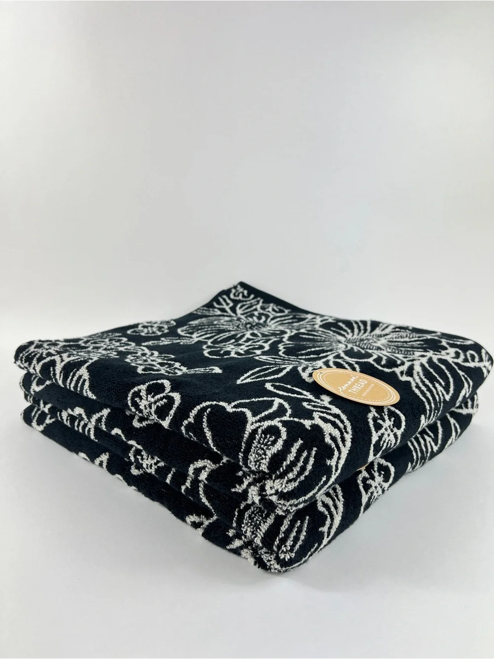 Common Thread Bath Towel Set Bold Black Cream Floral Soft Cotton 2 Pc NEW